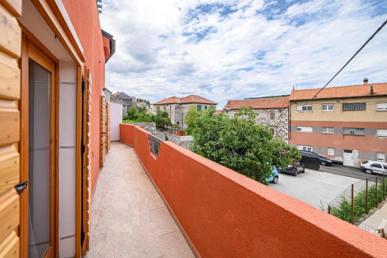 Apartments Orsula Near Old Town Šibenik Exteriör bild