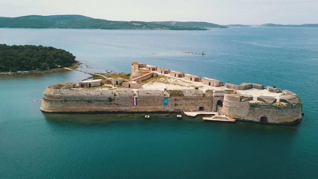 Apartments Orsula Near Old Town Šibenik Exteriör bild